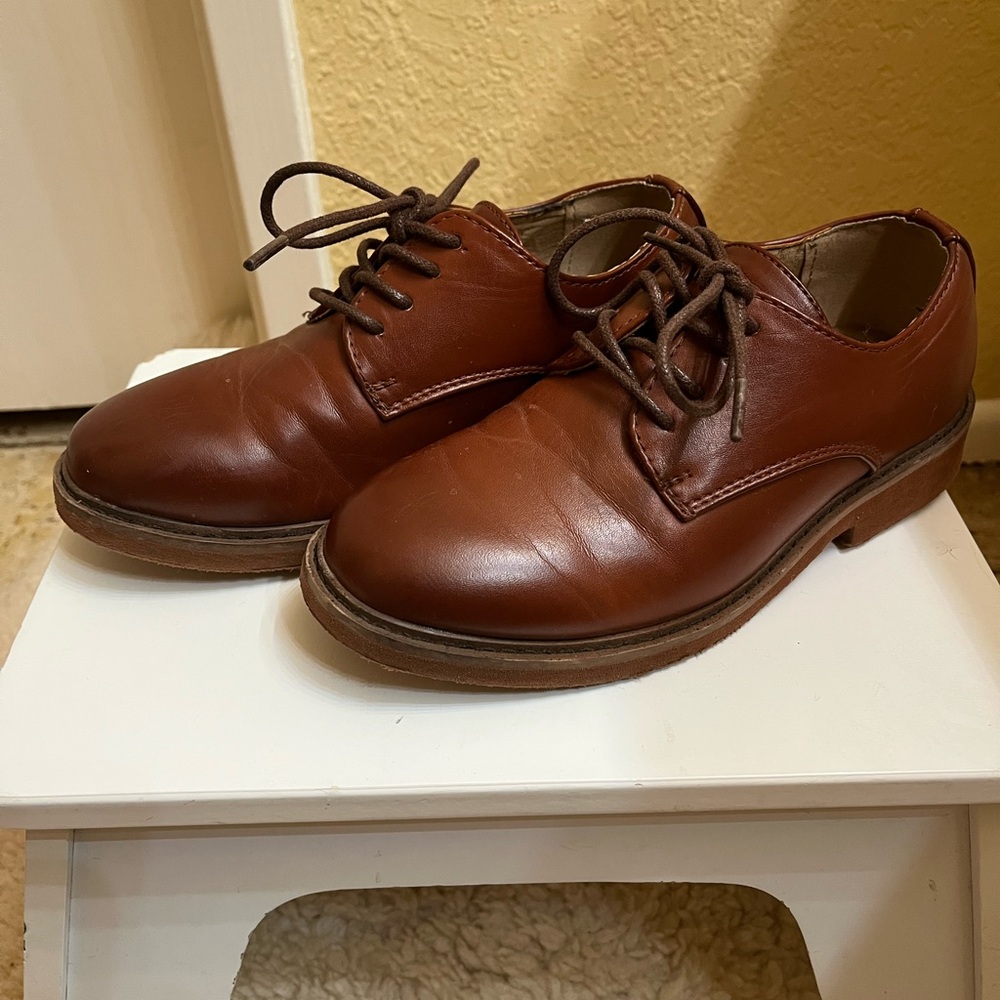 Deer Stags kids brown dress shoes